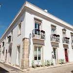 Casa *