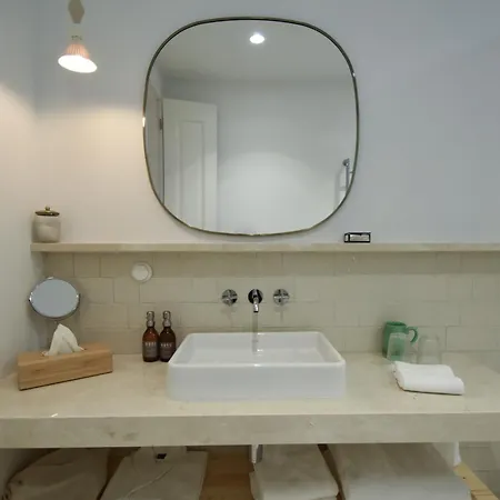 Casa Hotel *